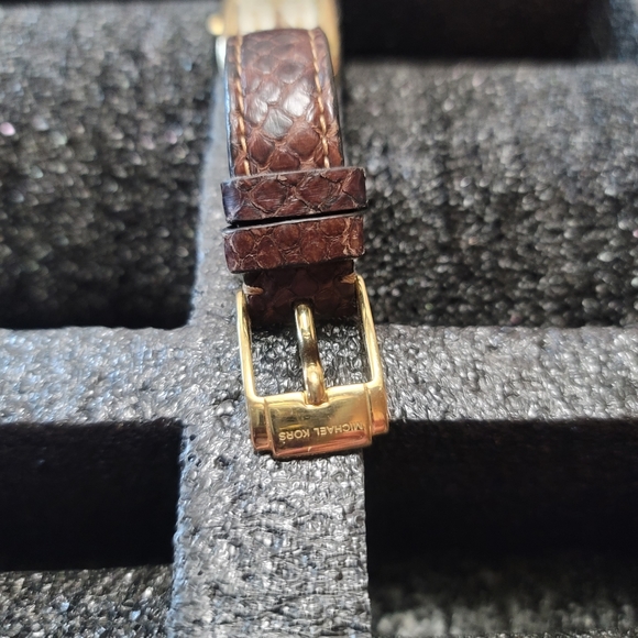 Michael Kors Python Taylor Watch - Picture 9 of 9